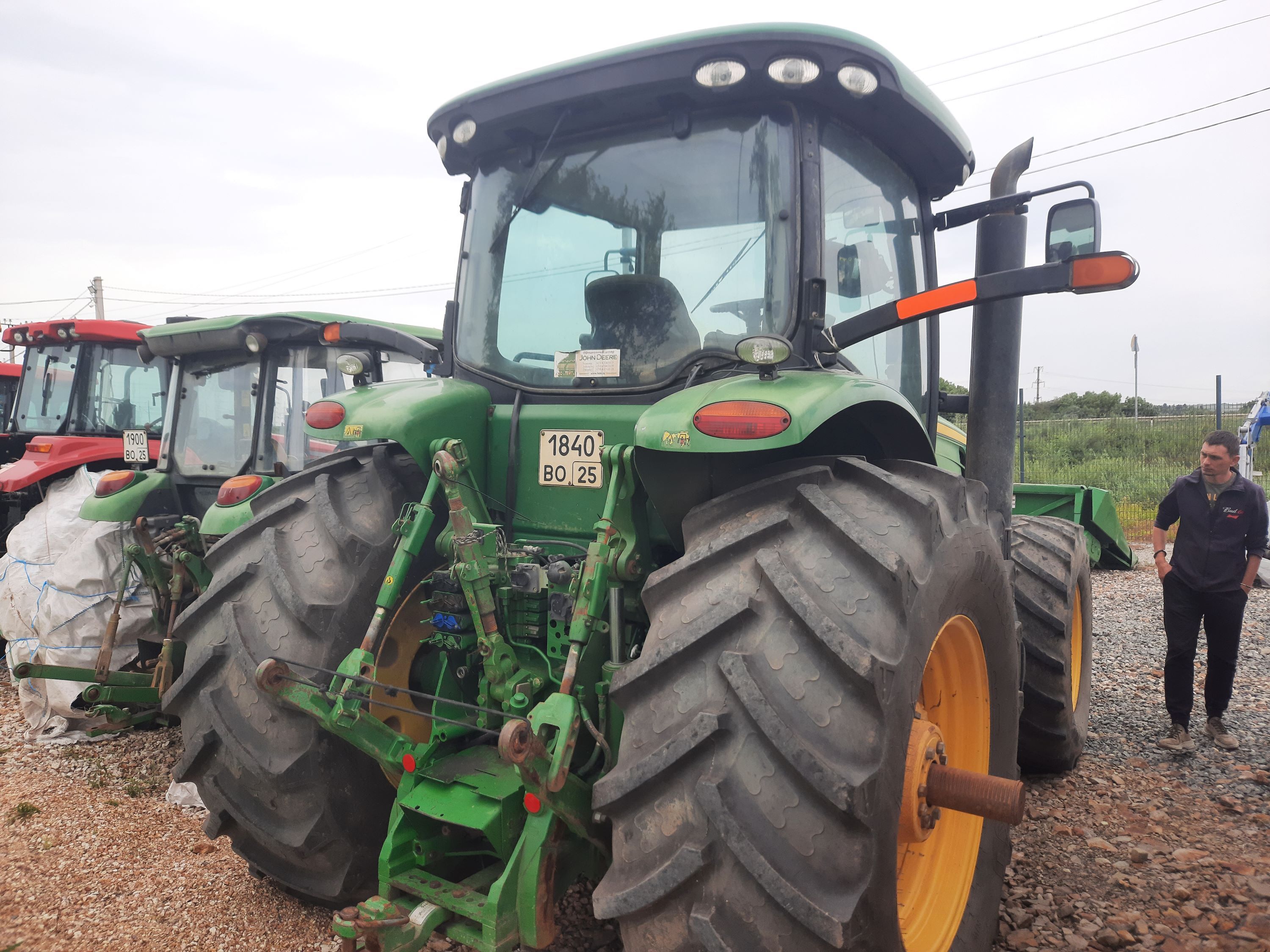 Колесные тракторы - JOHN DEERE 8285R 4WD