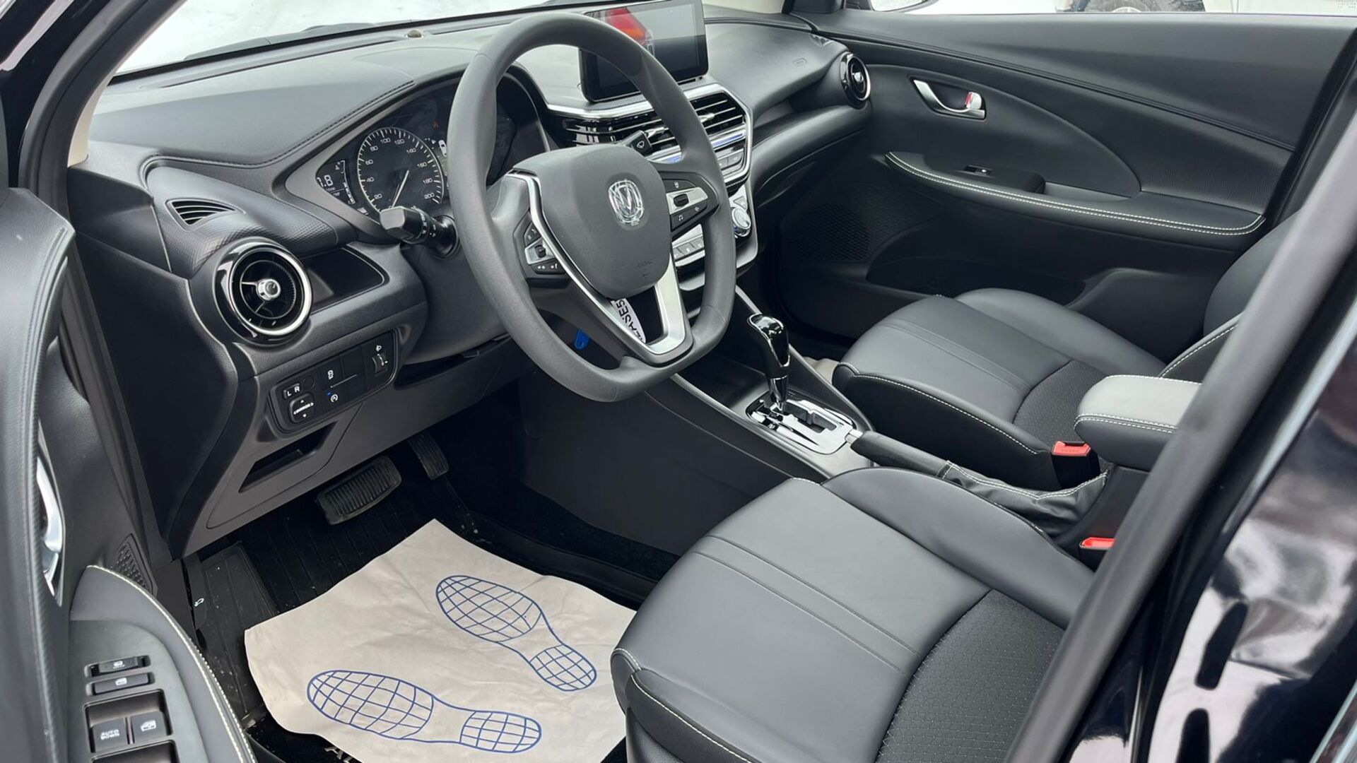 Легковой автотранспорт - CHANGAN Alsvin 1.5 AMT (98 л.с.)