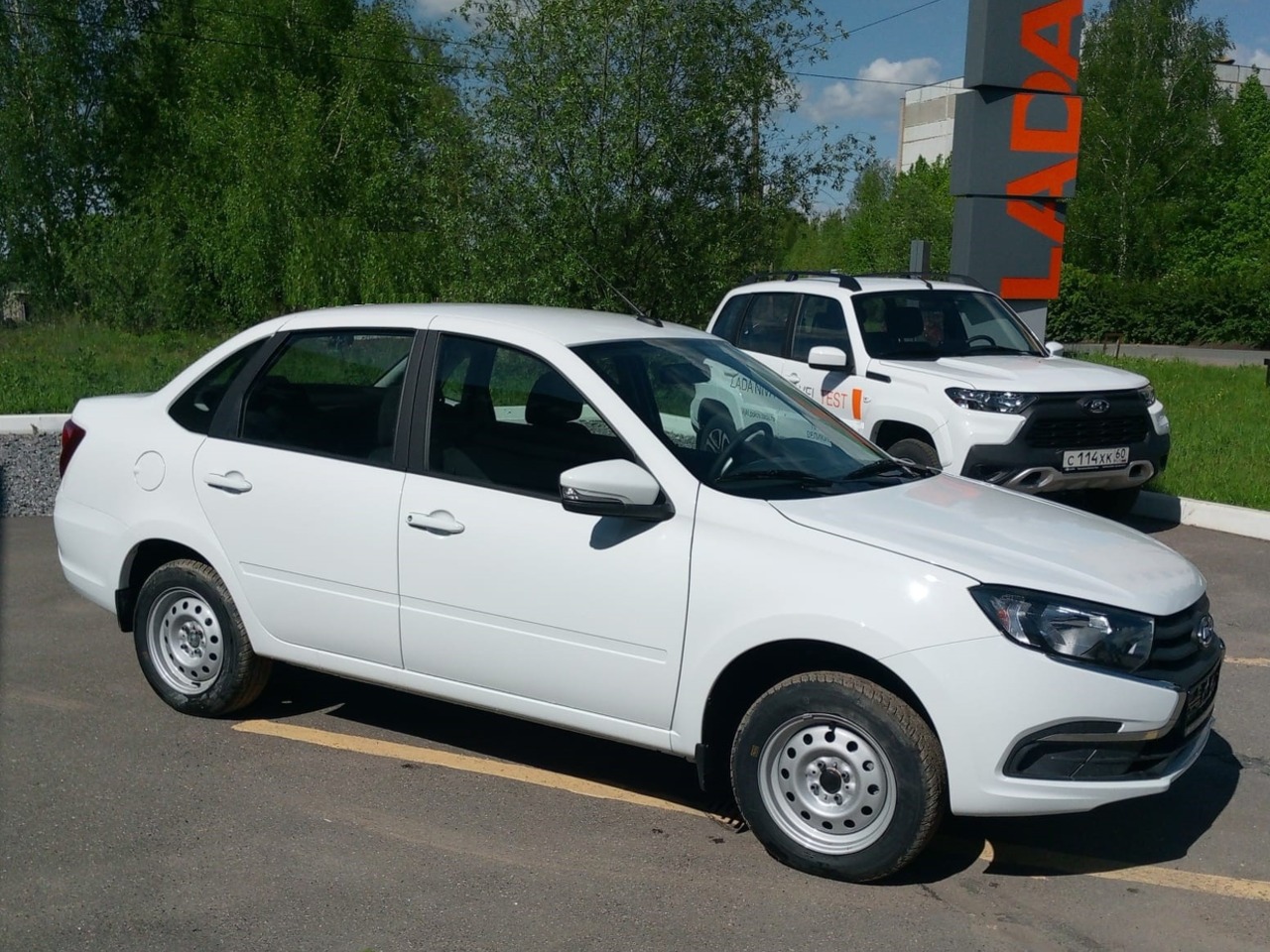 Легковой автотранспорт - LADA Granta 1.6 MT (90 л.с.)