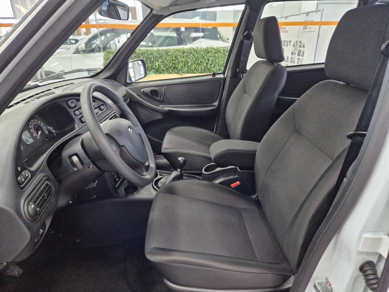 Легковой автотранспорт - LADA Niva Travel 1.7 MT (83 л.с.) 4WD