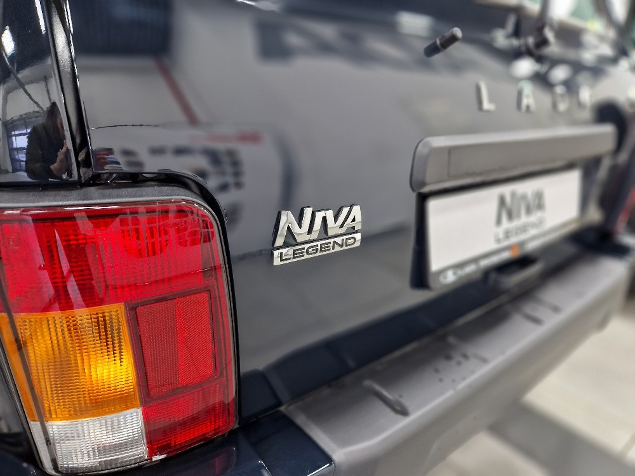 Легковой автотранспорт - LADA Niva Legend 1.7 MT (83 л.с.) 4WD