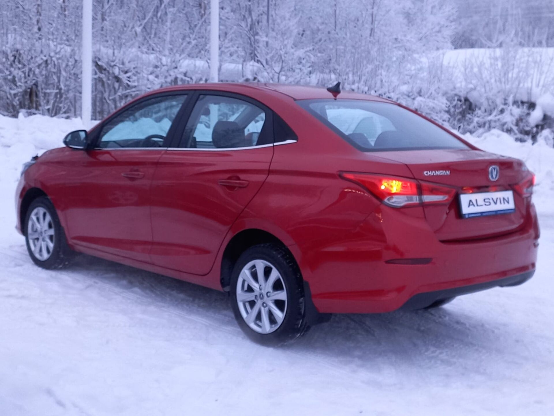 Легковой автотранспорт - CHANGAN Alsvin 1.5 AMT (98 л.с.)