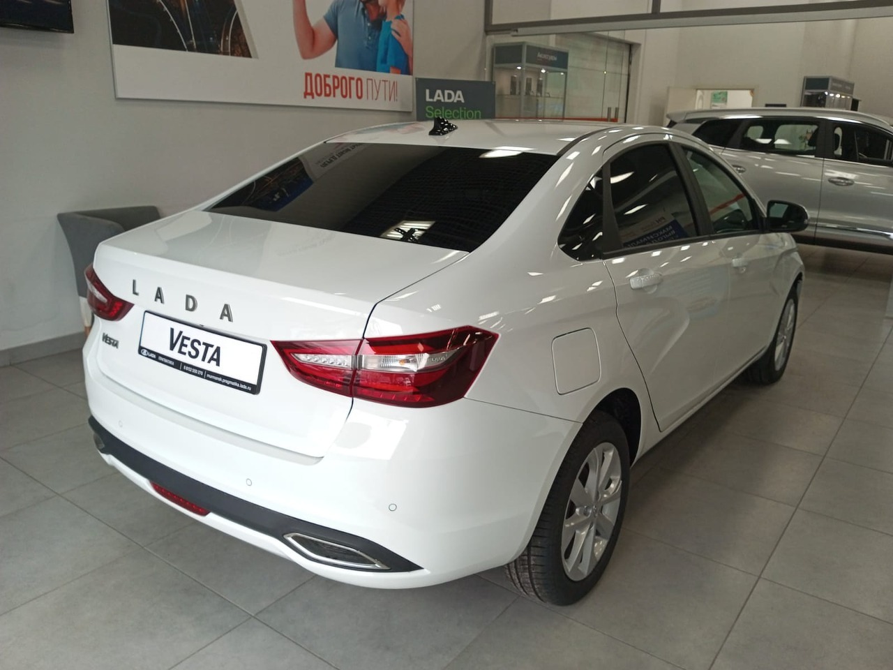 Легковой автотранспорт - LADA Vesta 1.8 MT (122 л.с.)