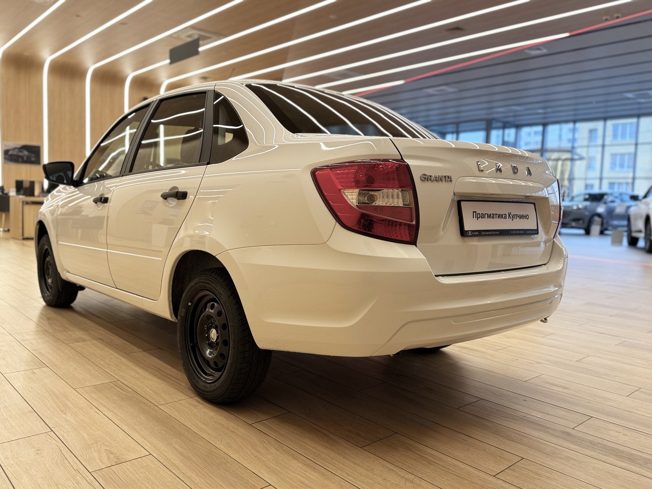 Легковой автотранспорт - LADA Granta 1.6 MT (90 л.с.)