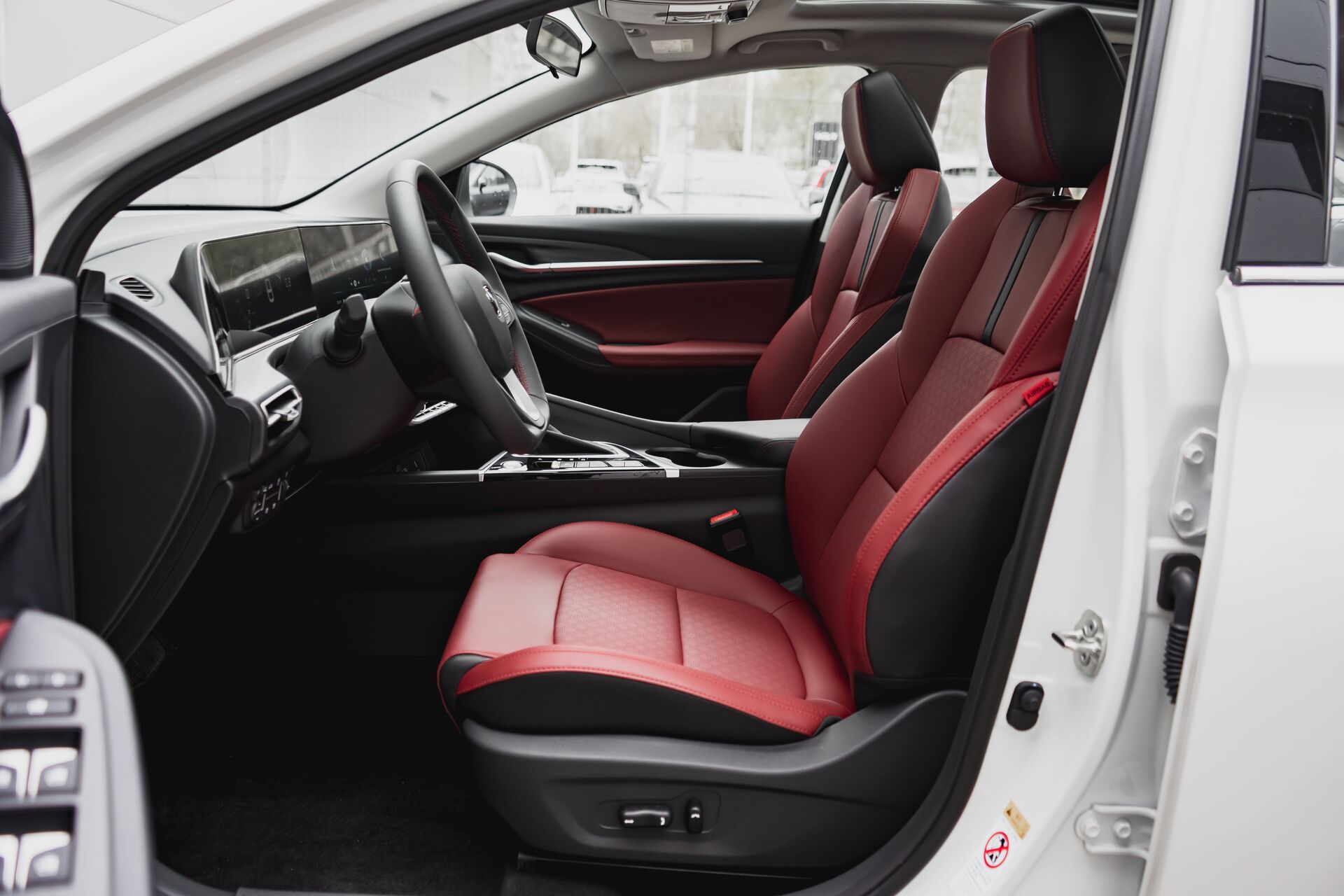 Легковой автотранспорт - CHANGAN Eado Plus 1.4 AMT (155 л.с.)