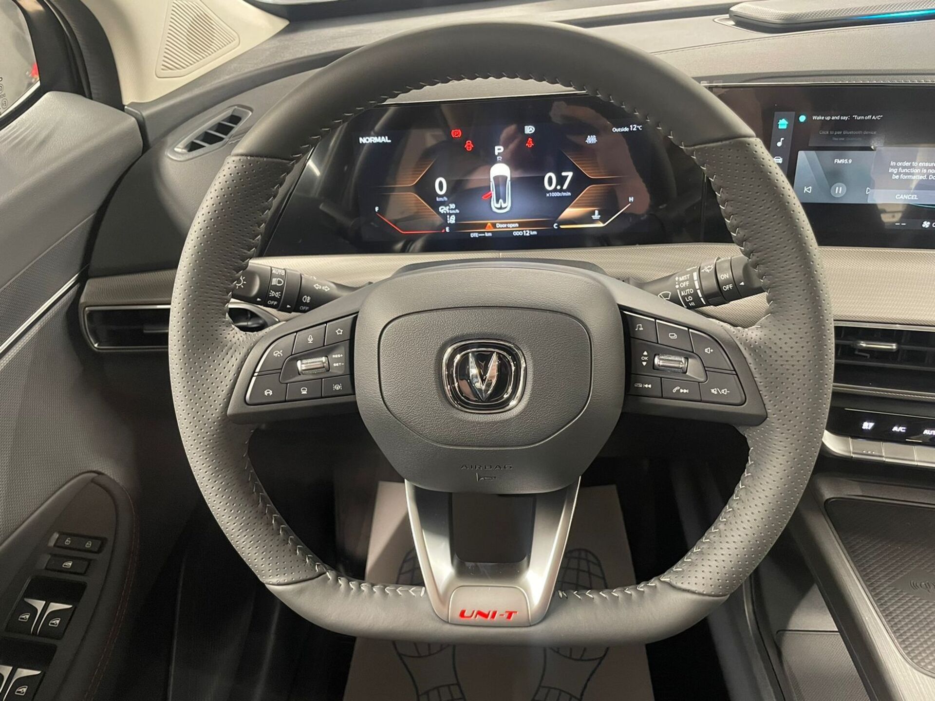 Легковой автотранспорт - CHANGAN UNI-T 1.5 AMT (167 л.с.)