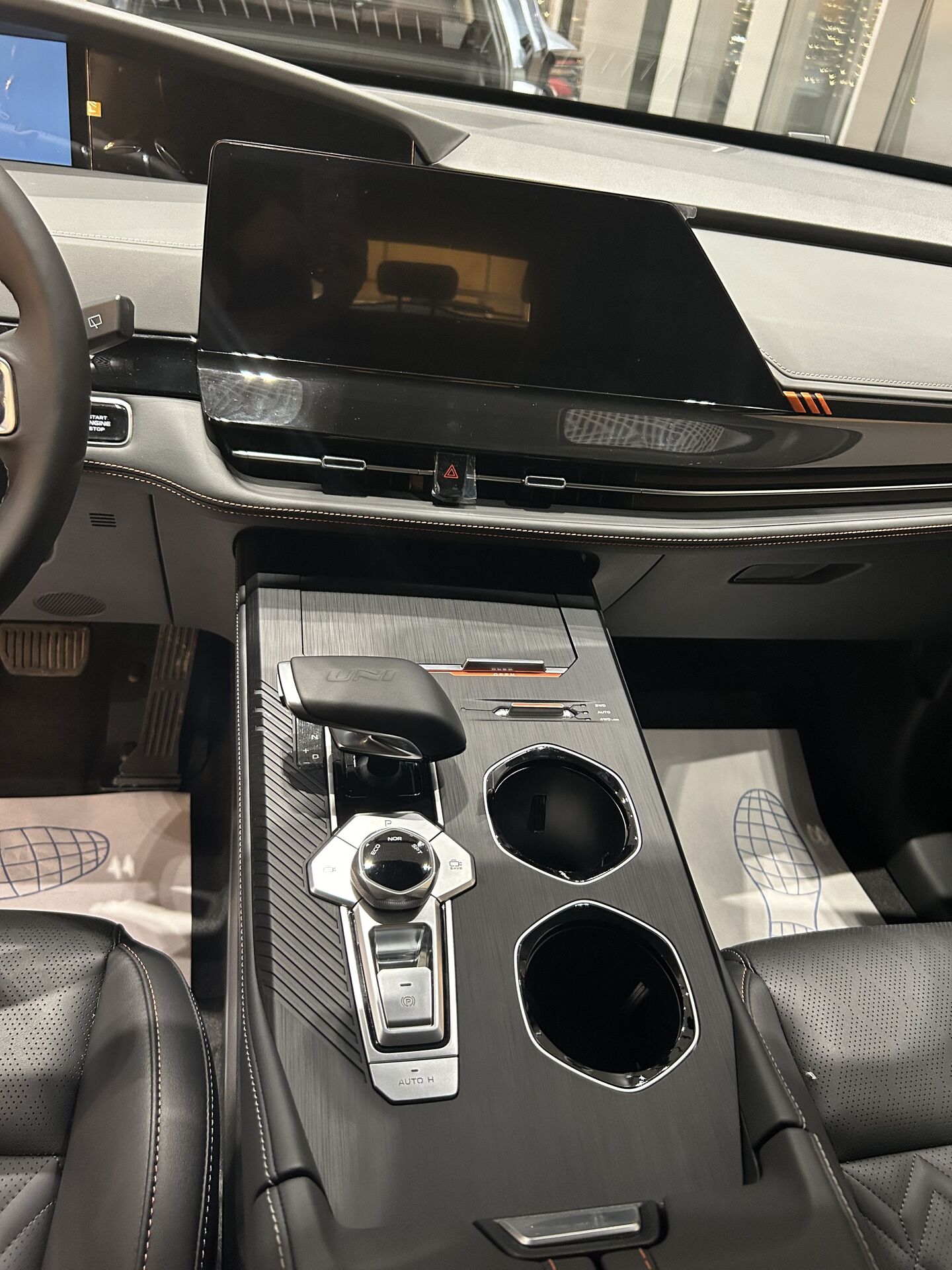 Легковой автотранспорт - CHANGAN UNI-K 2.0 AT (226 л.с.) 4WD