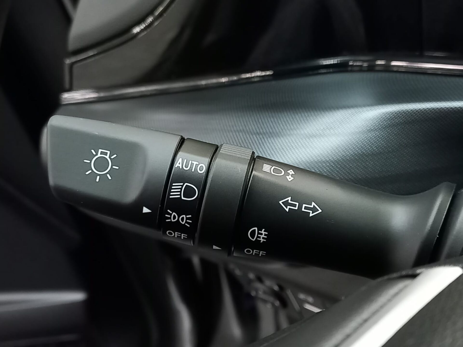 Легковой автотранспорт - CHANGAN Eado Plus 1.4 AMT (155 л.с.)