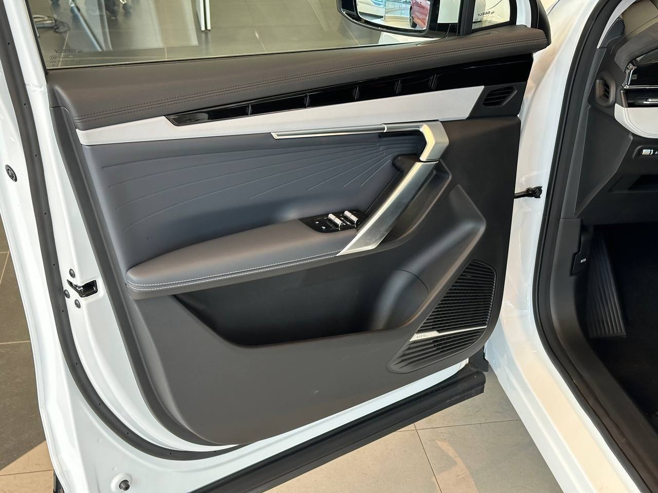 Легковой автотранспорт - GEELY Atlas 