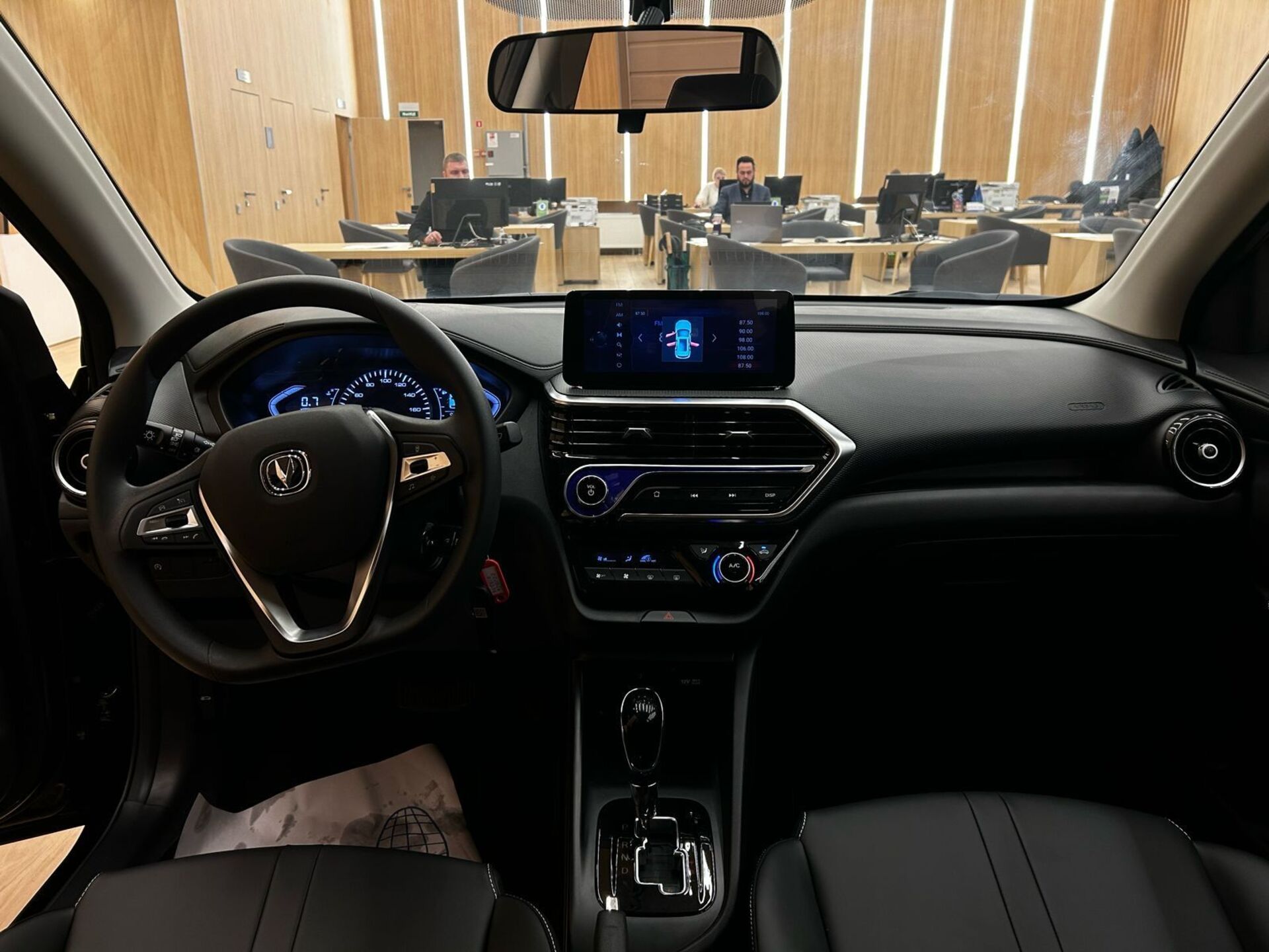 Легковой автотранспорт - CHANGAN Alsvin 1.5 AMT (98 л.с.)