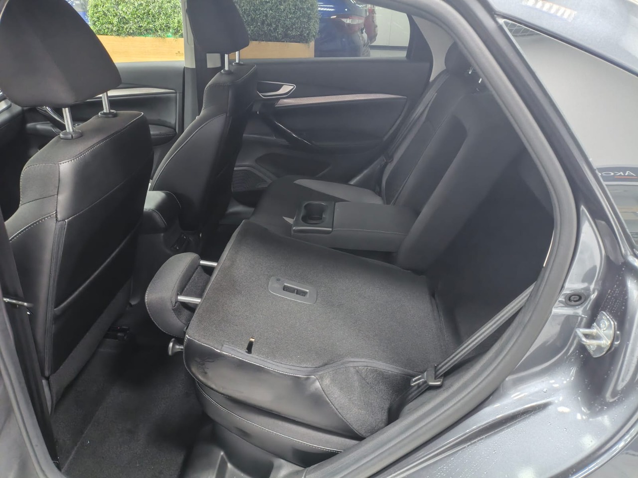 Легковой автотранспорт - LADA Vesta 1.6 MT (106 л.с.)