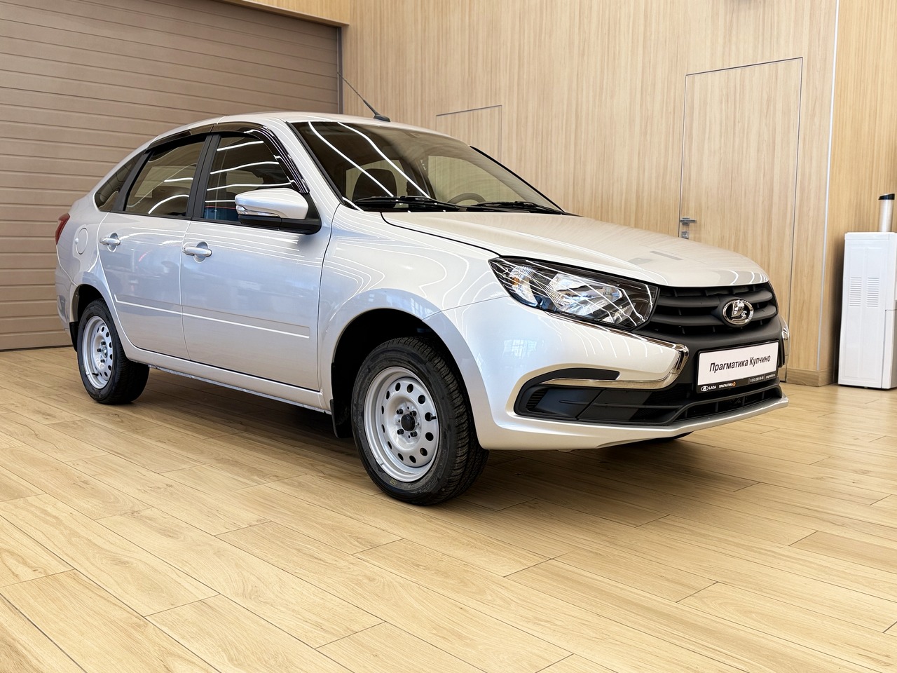 Легковой автотранспорт - LADA Granta 1.6 MT (90 л.с.)