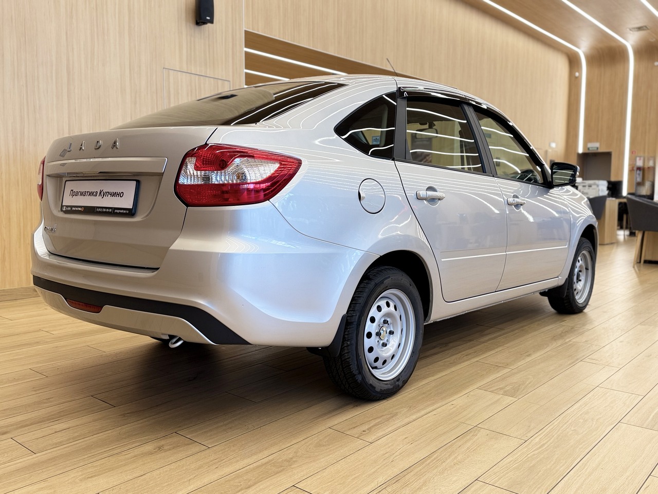 Легковой автотранспорт - LADA Granta 1.6 MT (90 л.с.)