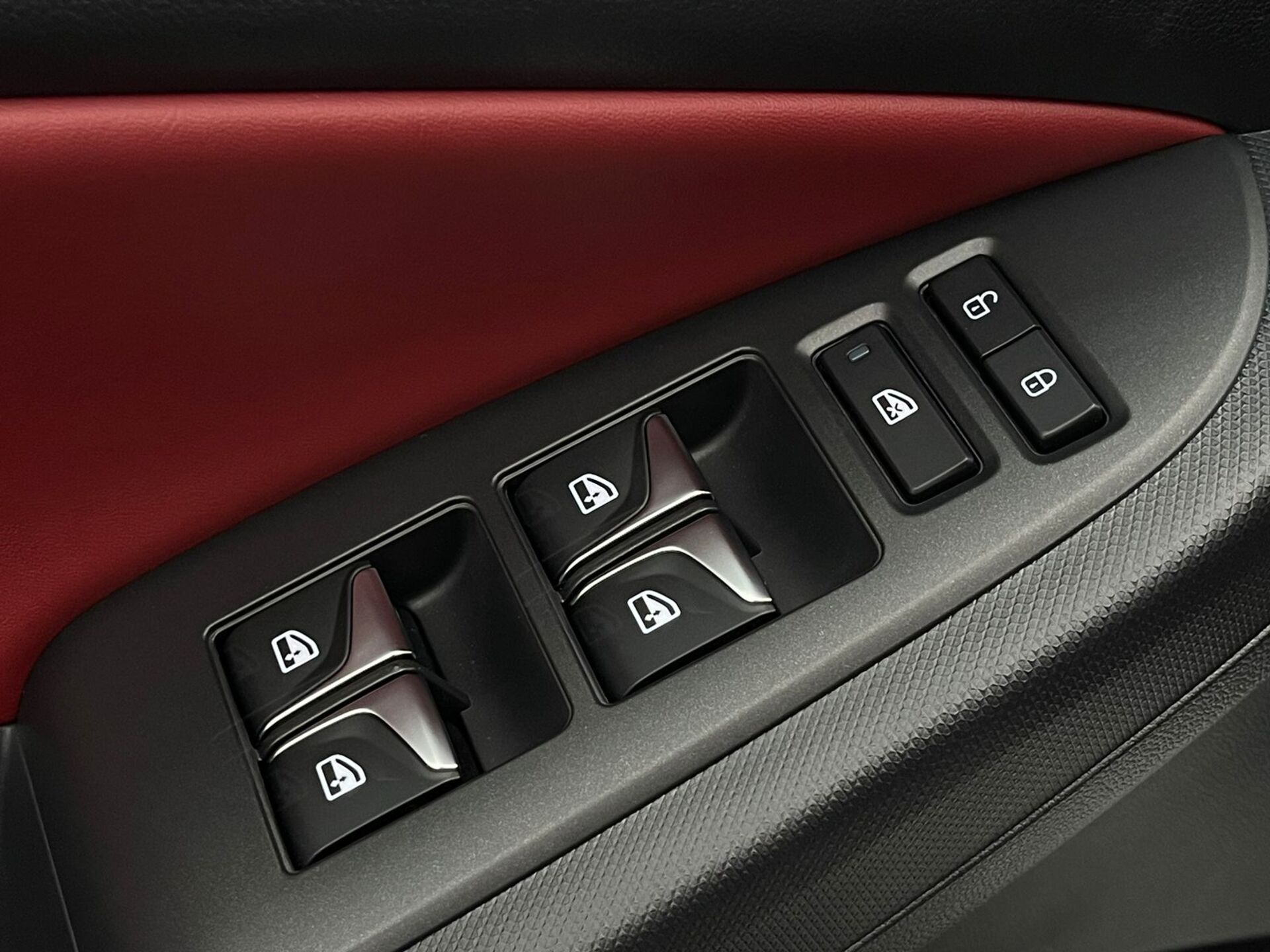 Легковой автотранспорт - CHANGAN Eado Plus 1.4 AMT (155 л.с.)