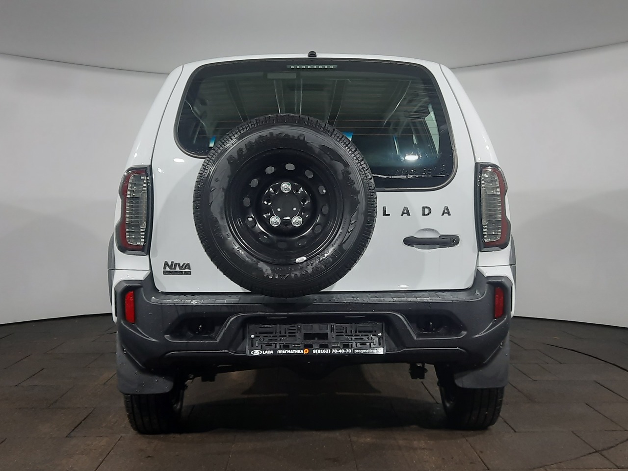 Легковой автотранспорт - Niva 1.7 MT (80 л.с.) 4WD