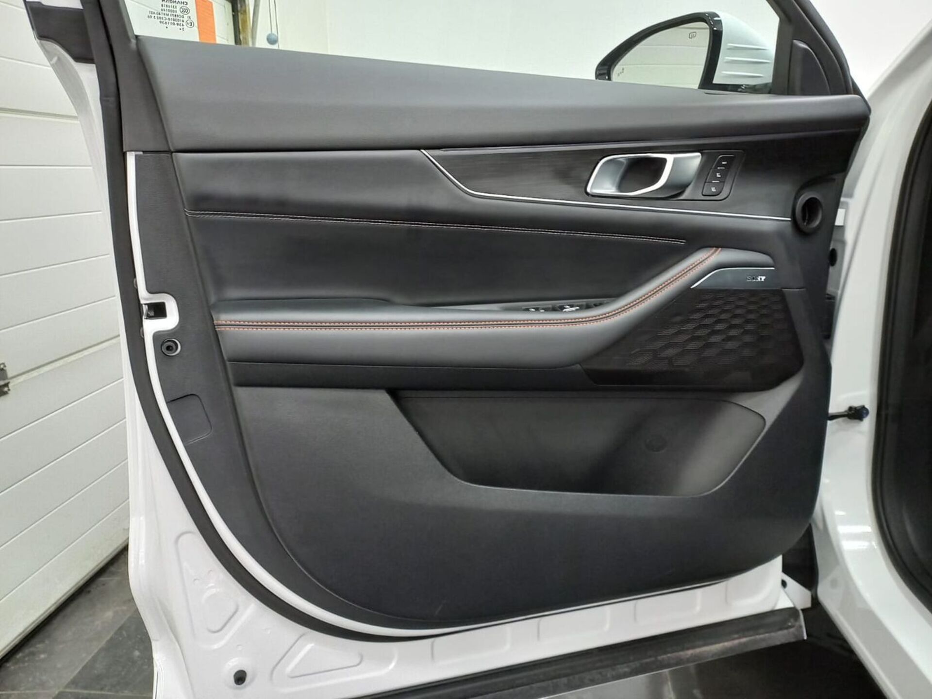 Легковой автотранспорт - CHANGAN UNI-K 2.0 AT (226 л.с.) 4WD