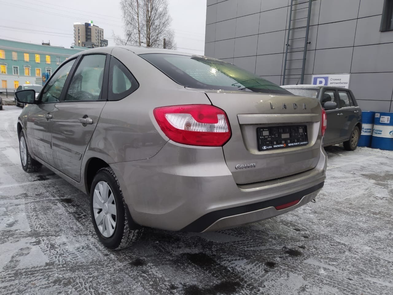 Легковой автотранспорт - Granta 1.6 MT (90 л.с.)