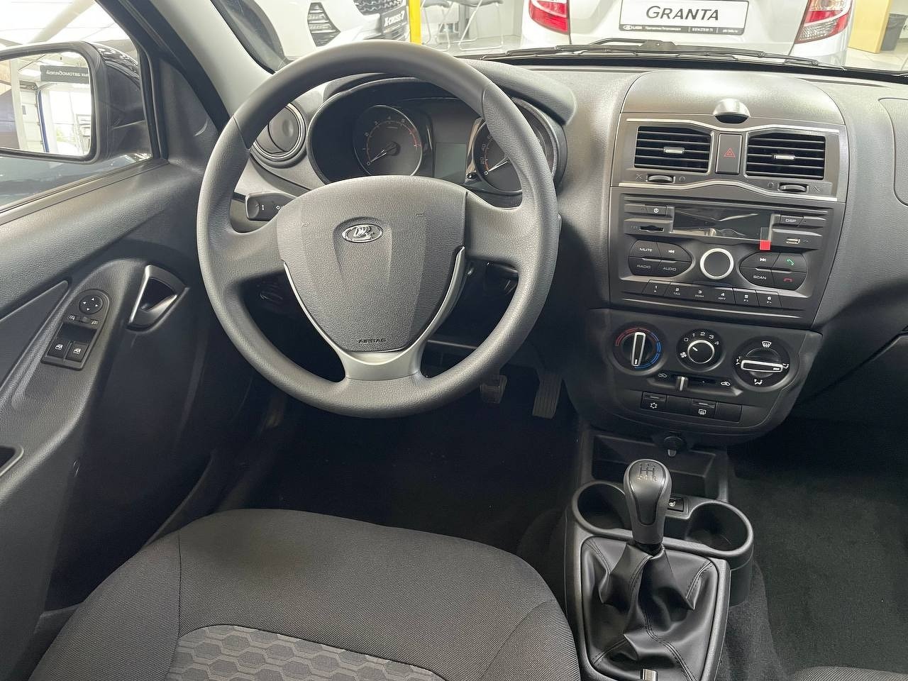 Легковой автотранспорт - LADA Granta 1.6 MT (90 л.с.)