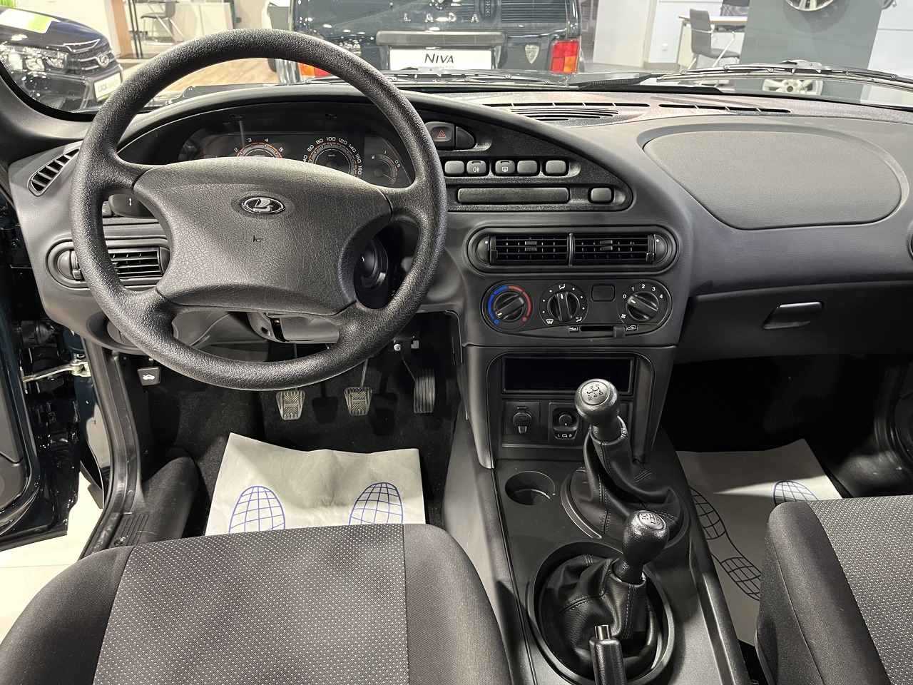 Легковой автотранспорт - Niva 1.7 MT (80 л.с.) 4WD