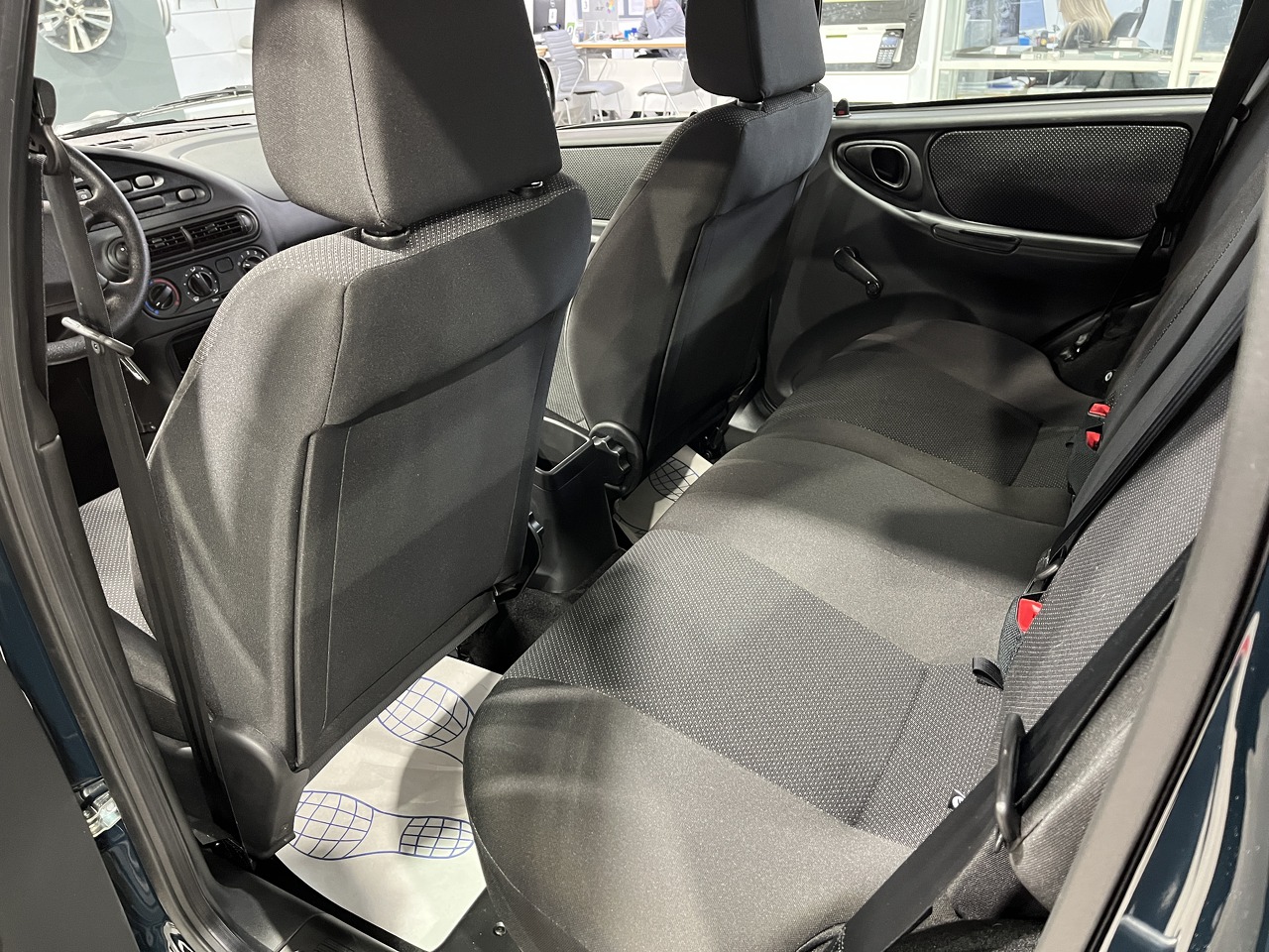 Легковой автотранспорт - Niva 1.7 MT (80 л.с.) 4WD