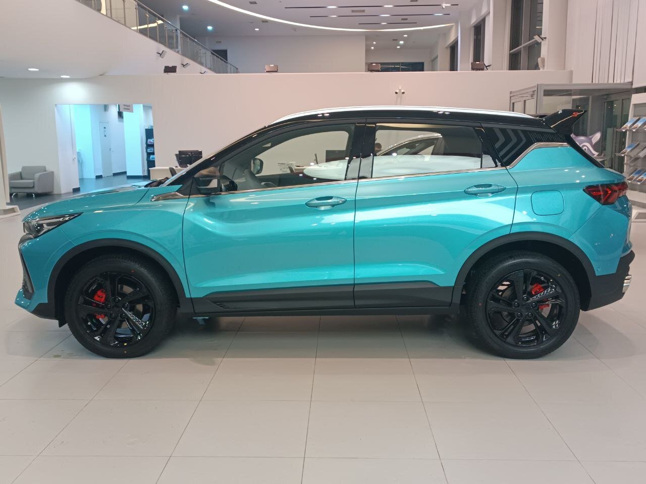 Легковой автотранспорт - GEELY Coolray 