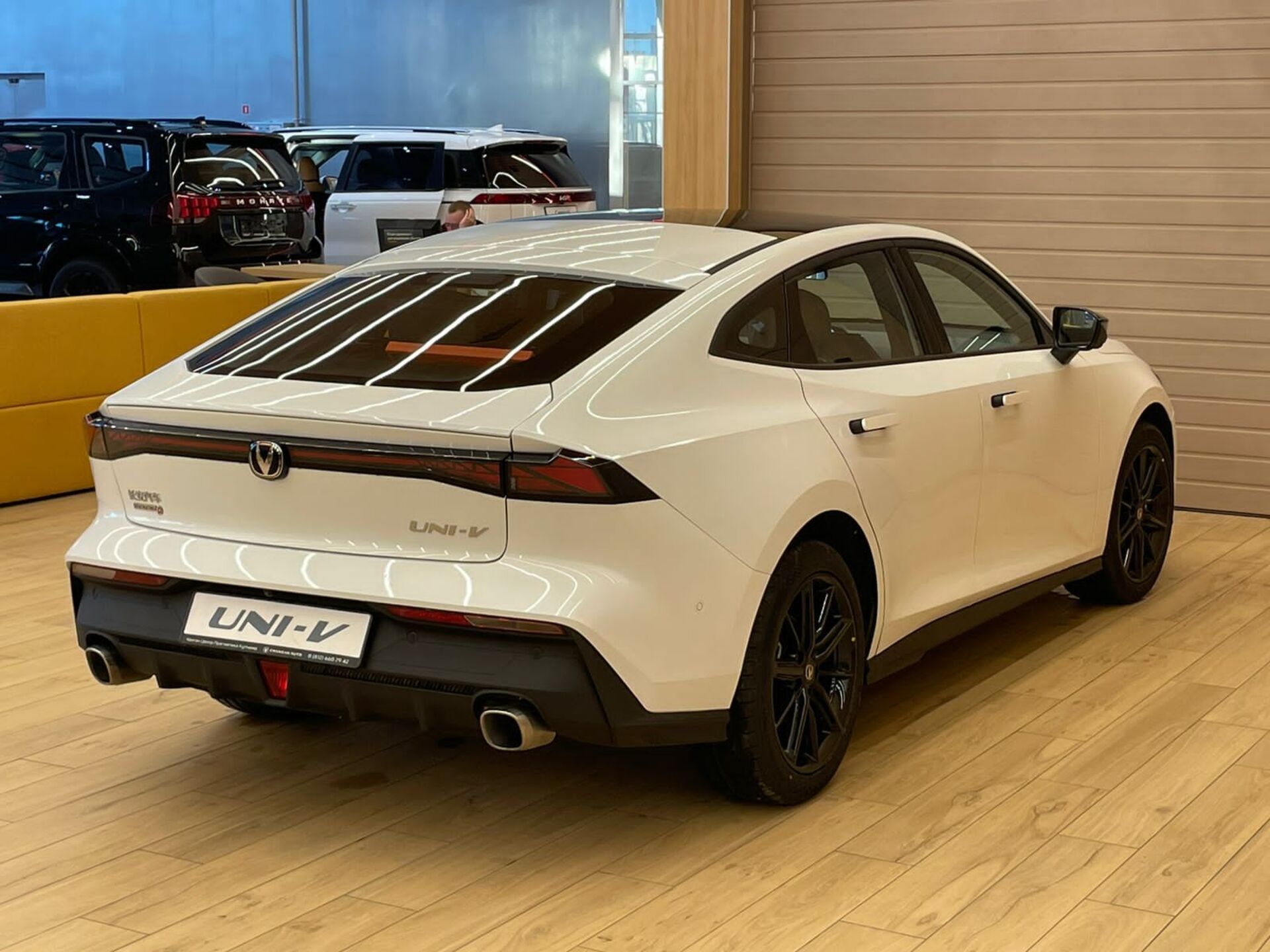 Легковой автотранспорт - CHANGAN UNI-V 1.5 AMT (181 л.с.)