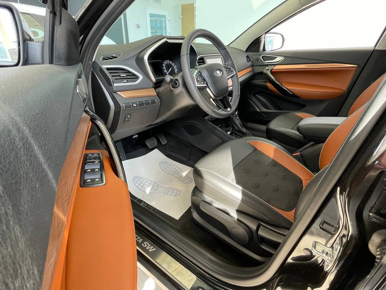 Легковой автотранспорт - LADA Vesta SW Cross 1.8 CVT (122 л.с.)