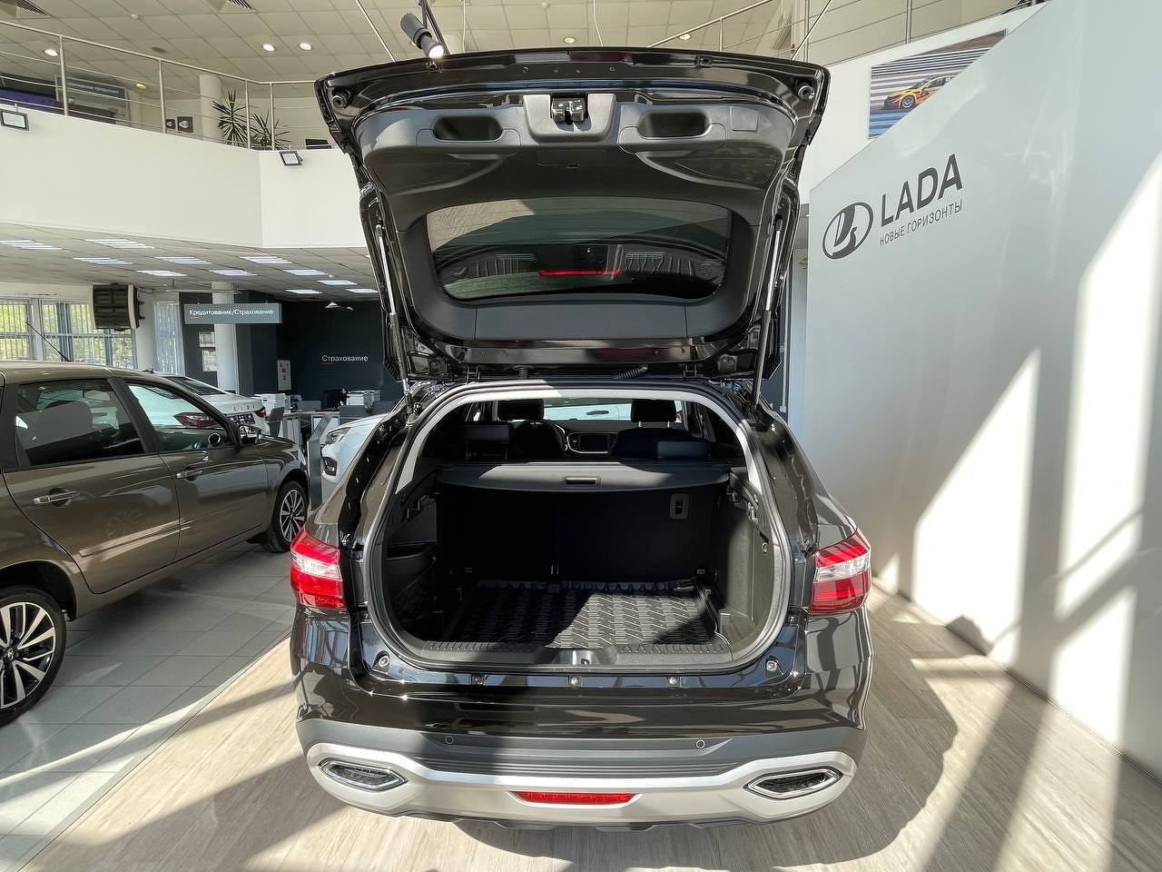 Легковой автотранспорт - LADA Vesta SW Cross 1.8 CVT (122 л.с.)