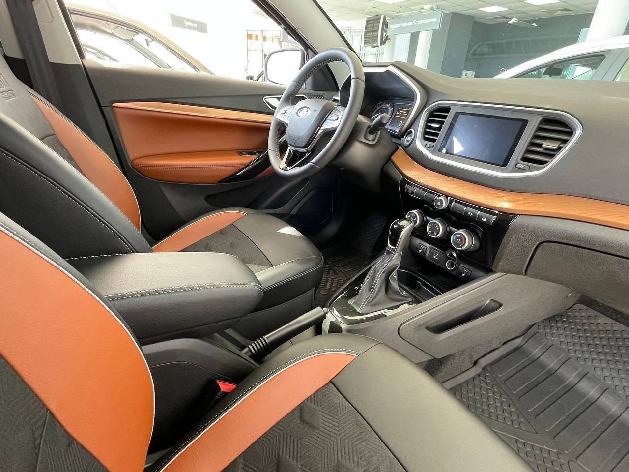 Легковой автотранспорт - LADA Vesta SW Cross 1.8 CVT (122 л.с.)