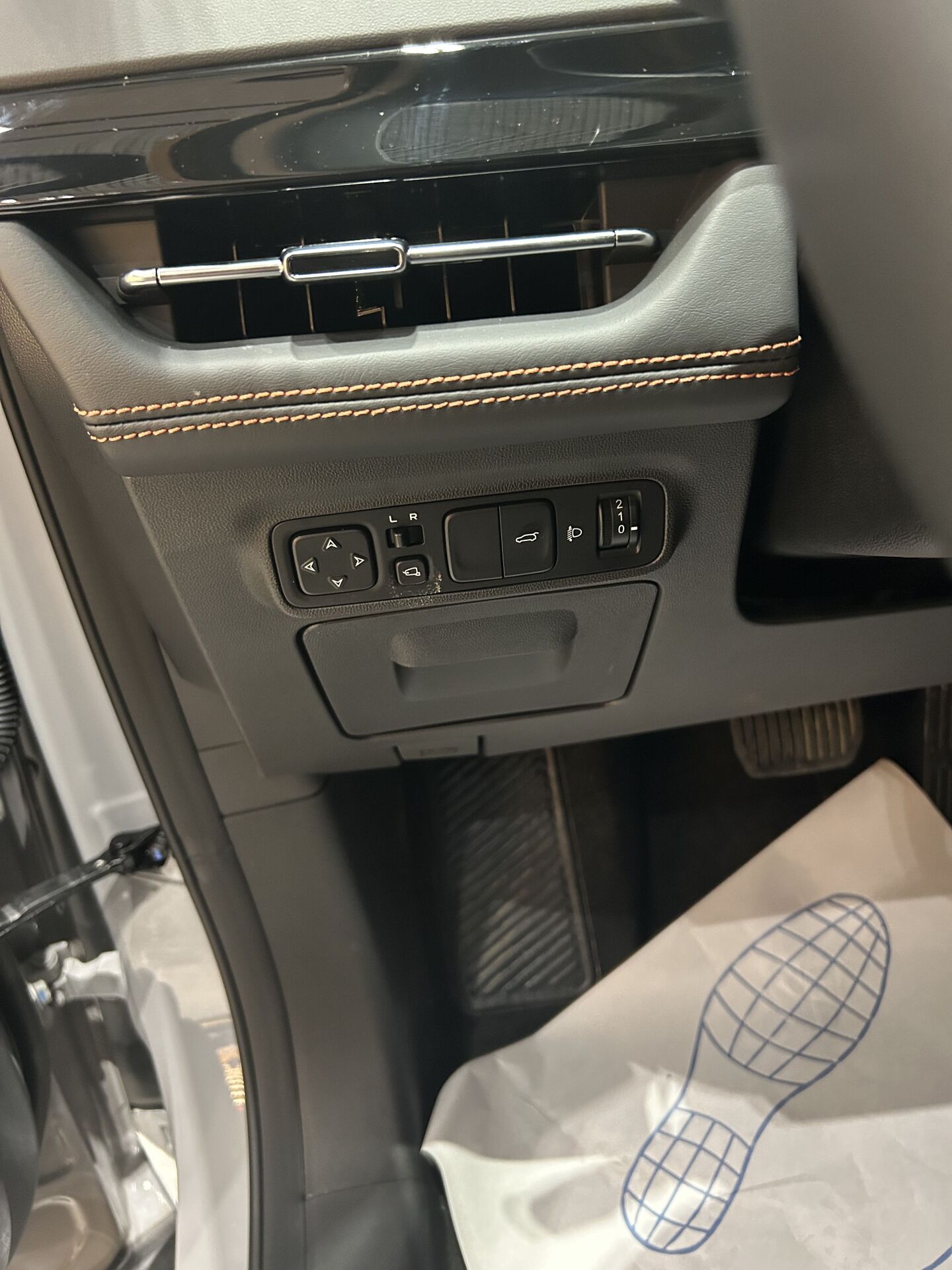 Легковой автотранспорт - CHANGAN UNI-K 2.0 AT (226 л.с.) 4WD