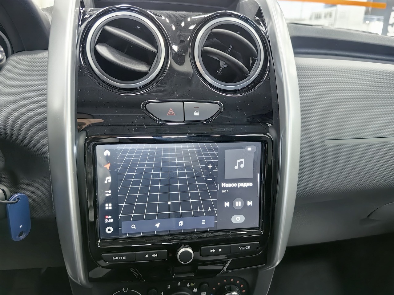 Легковой автотранспорт - LADA Largus Cross 1.6 MT (106 л.с.)