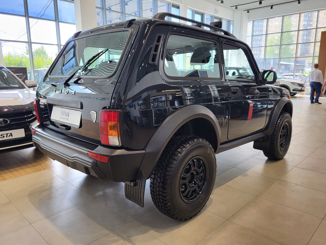 Легковой автотранспорт - Niva Legend Bronto 1.7 MT (83 л.с.) 4WD