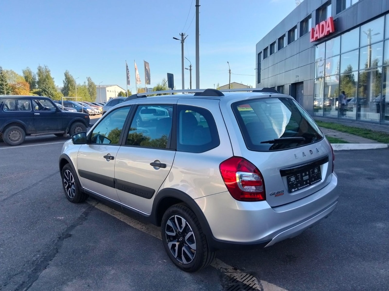 Легковой автотранспорт - LADA Granta Cross 1.6 MT (90 л.с.)