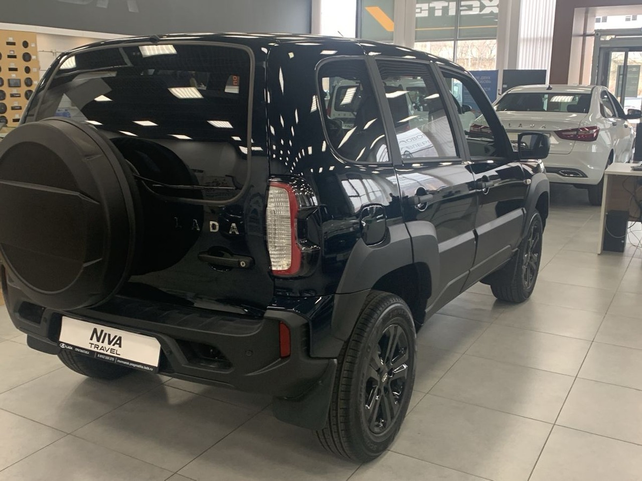 Легковой автотранспорт - LADA Niva Travel 1.7 MT (83 л.с.) 4WD