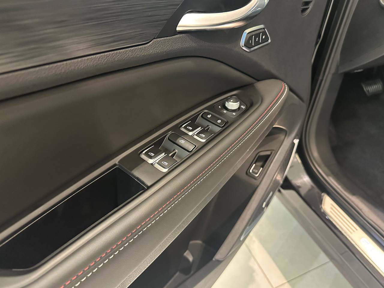Легковой автотранспорт - GEELY Tugella 