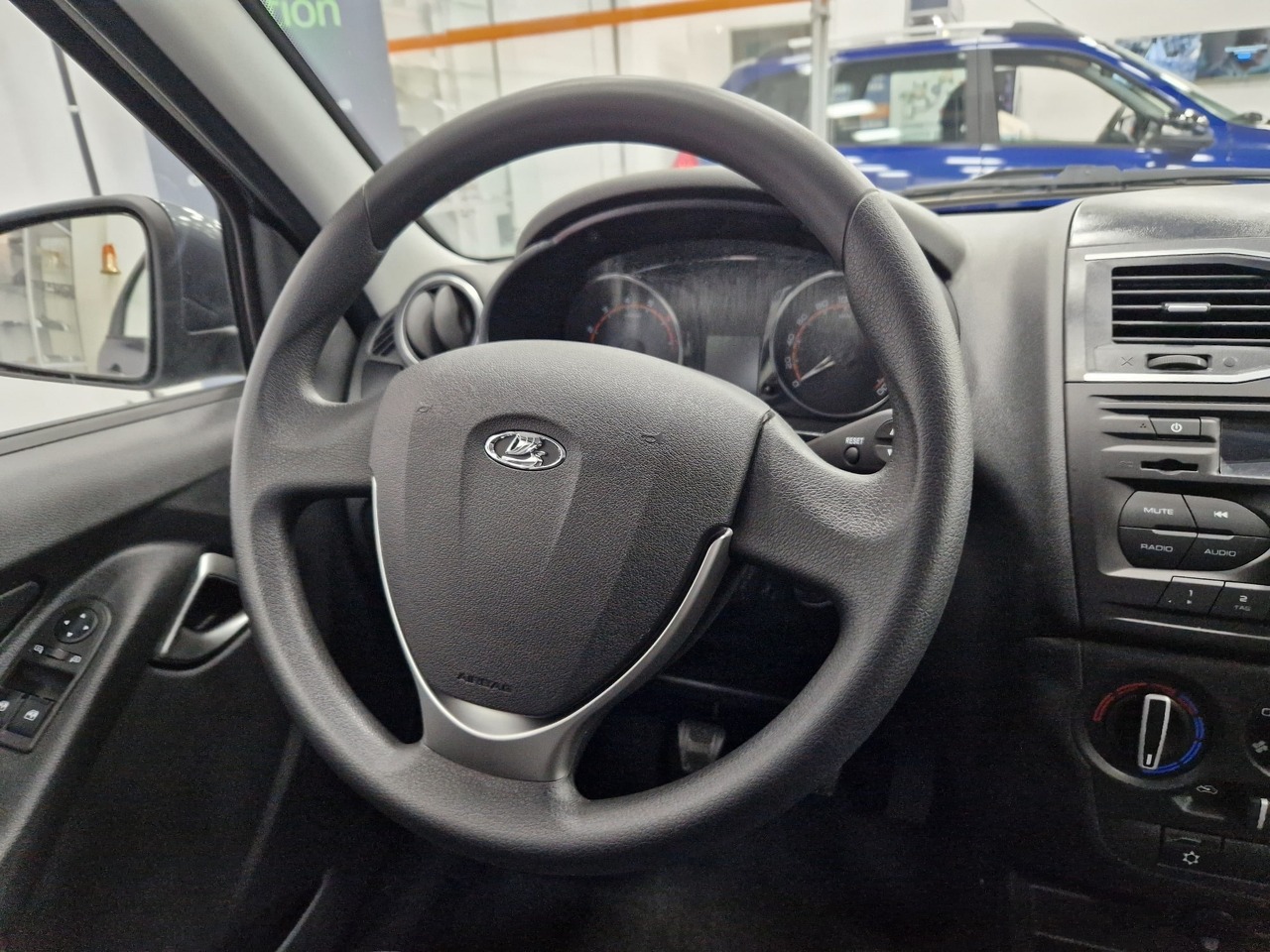 Легковой автотранспорт - LADA Granta 1.6 MT (106 л.с.)