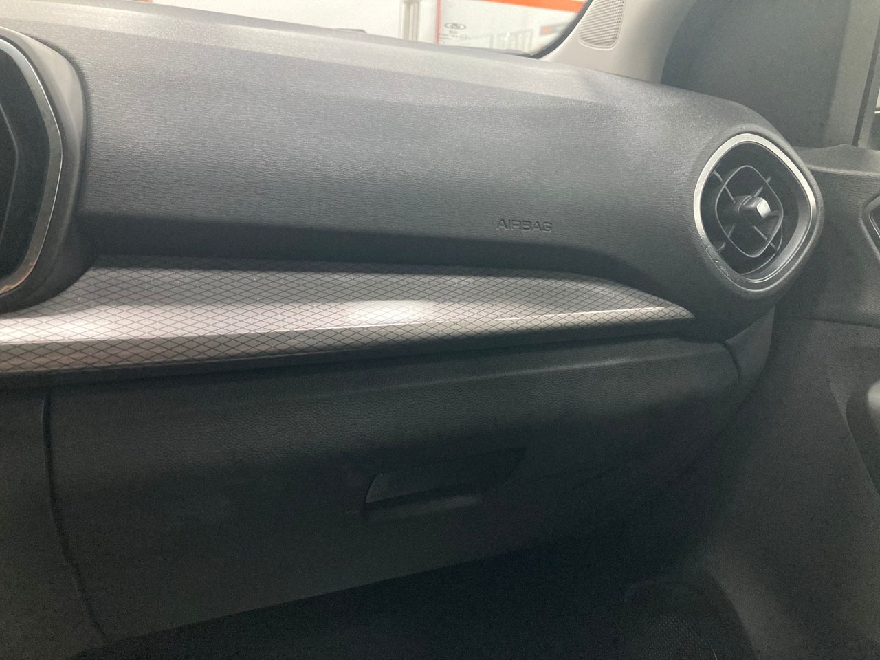 Легковой автотранспорт - LADA Iskra 1.6 CVT (106 л.с.)