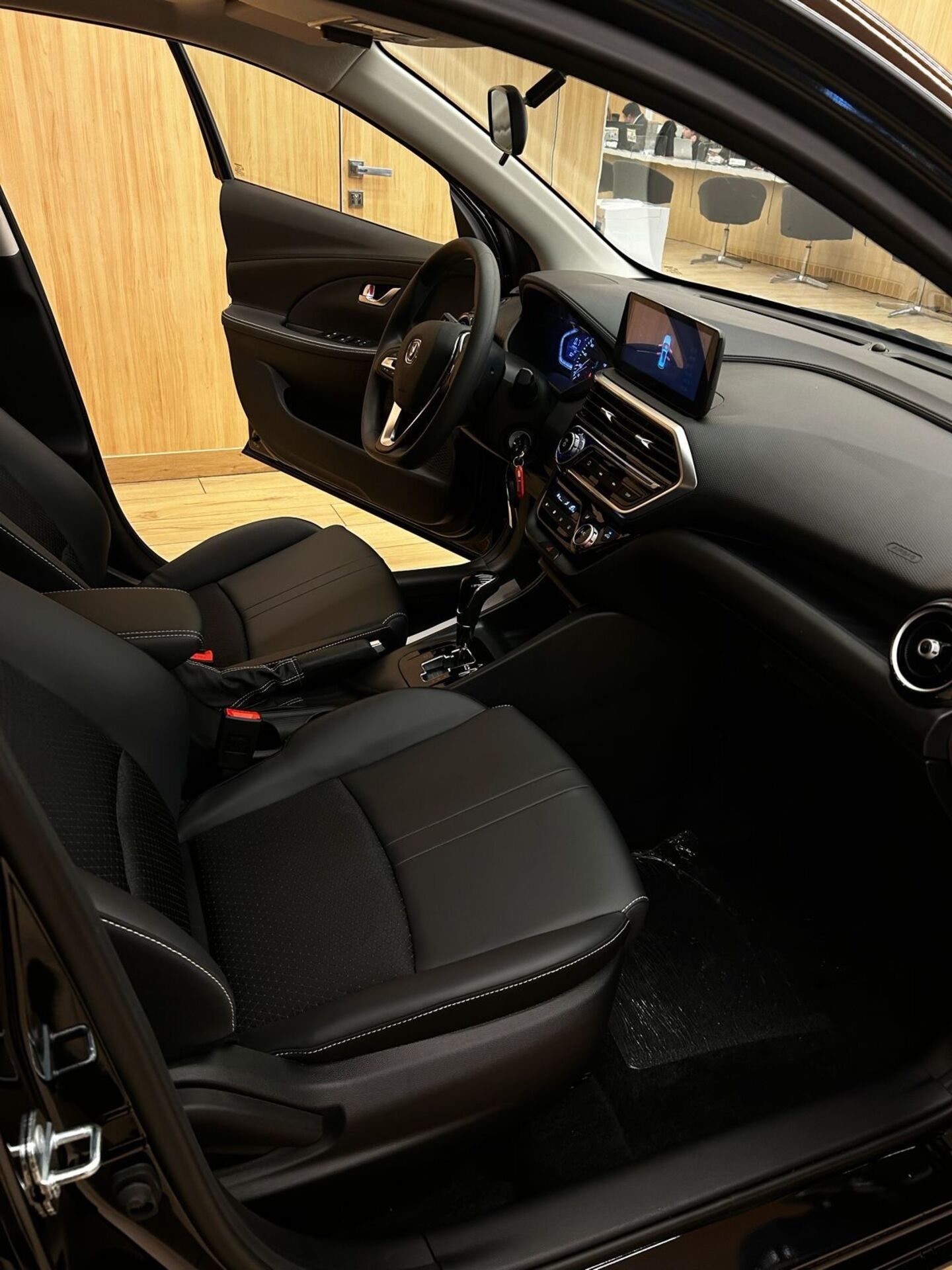 Легковой автотранспорт - CHANGAN Alsvin 1.5 AMT (98 л.с.)