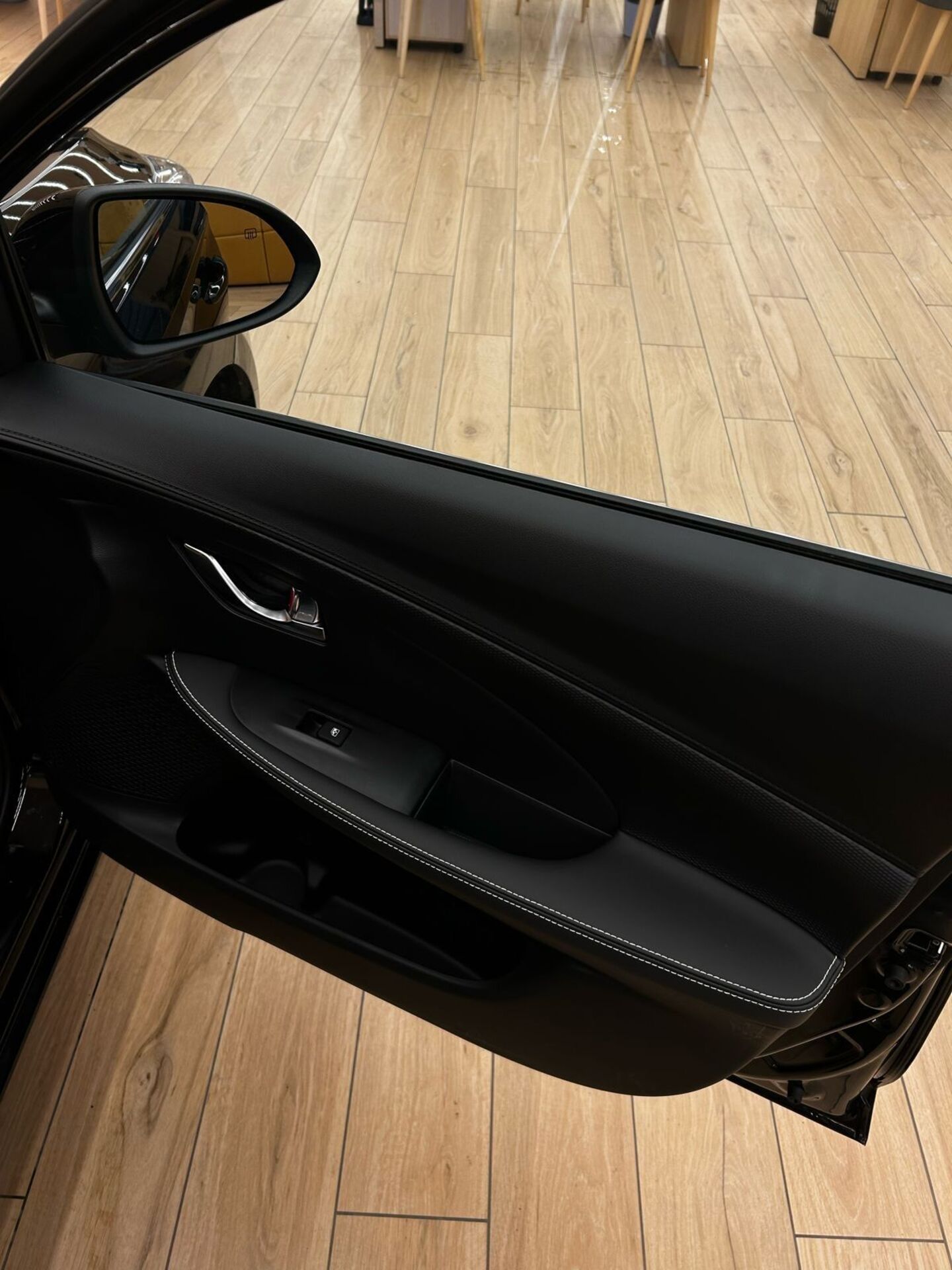 Легковой автотранспорт - CHANGAN Alsvin 1.5 AMT (98 л.с.)