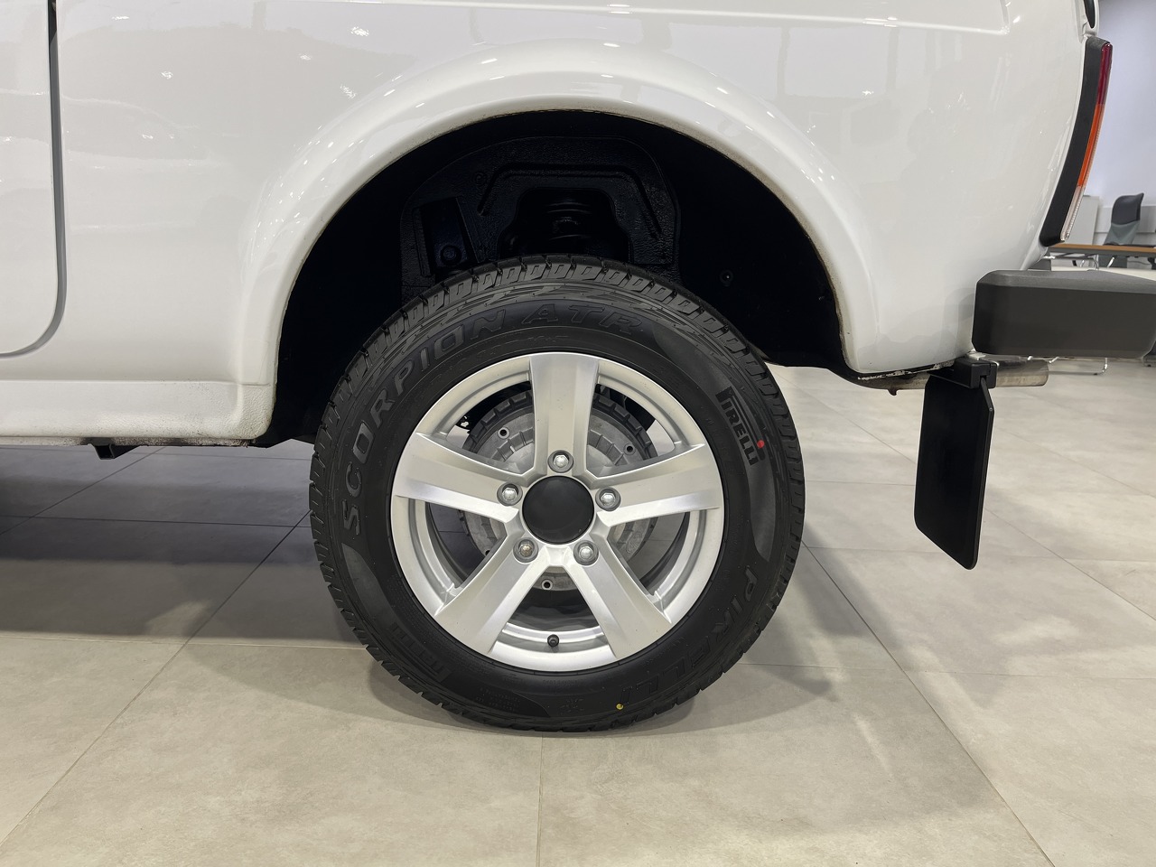 Легковой автотранспорт - Niva Legend 1.7 MT (83 л.с.) 4WD