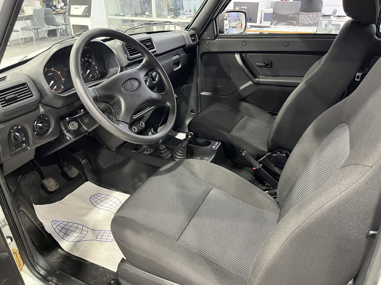 Легковой автотранспорт - Niva Legend 1.7 MT (83 л.с.) 4WD