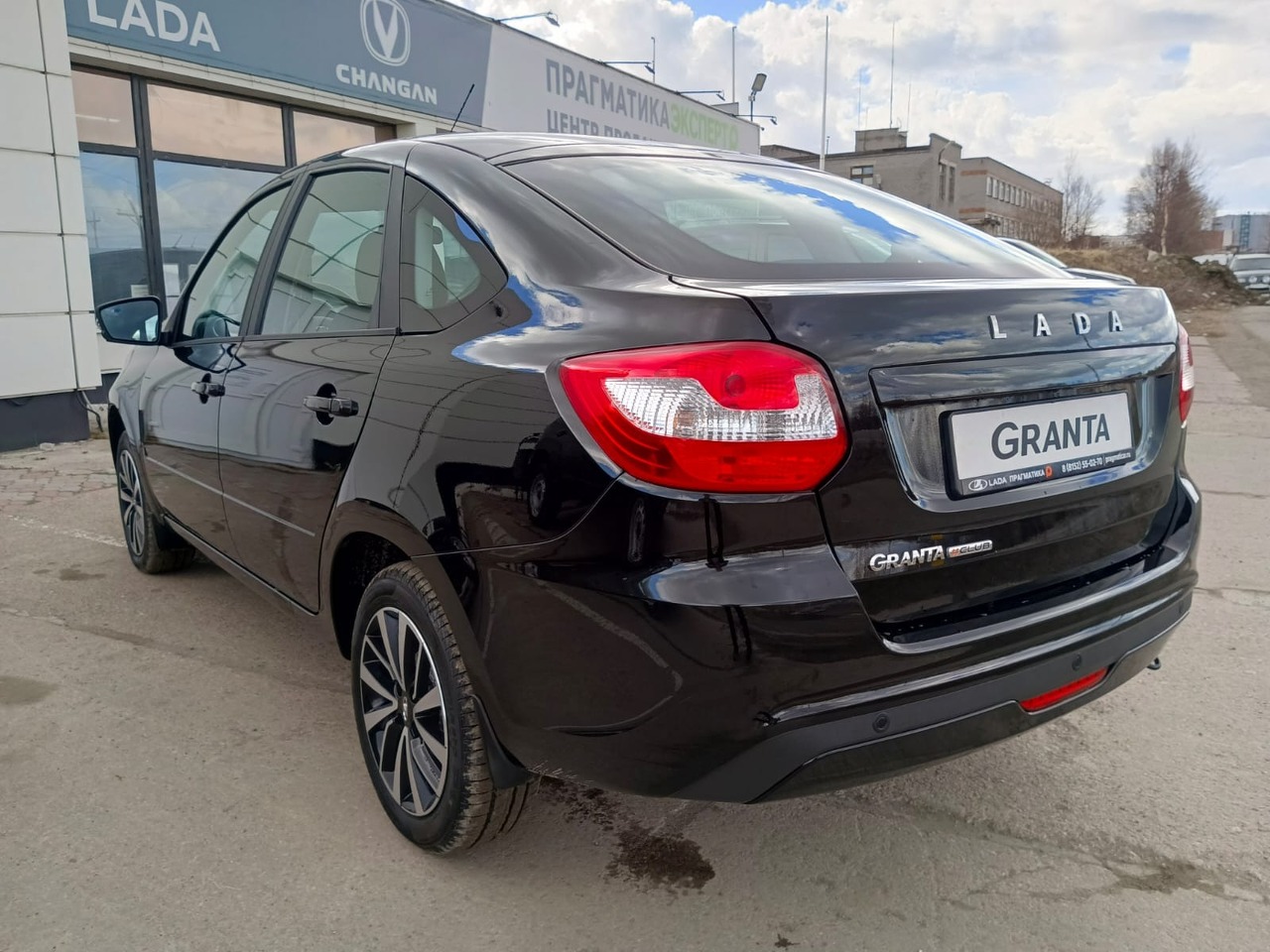 Легковой автотранспорт - Granta 1.6 MT (90 л.с.)