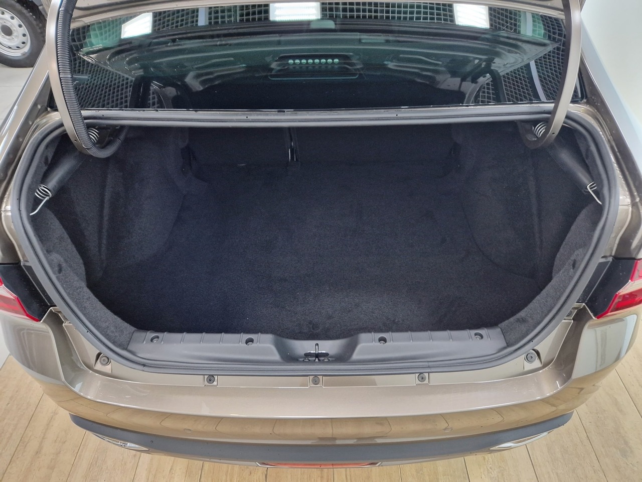 Легковой автотранспорт - LADA Aura 1.8 CVT (122 л.с.)