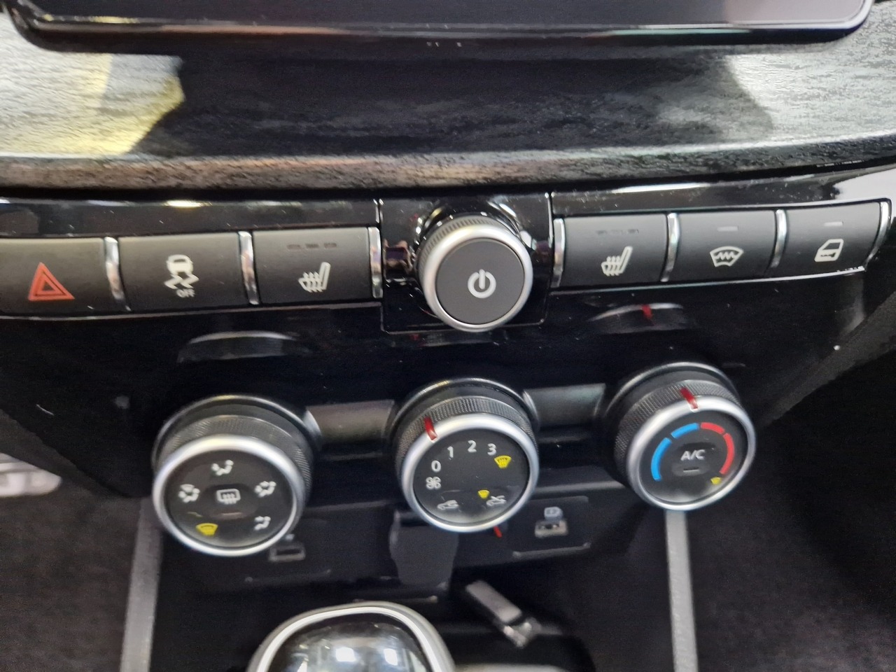 Легковой автотранспорт - LADA Aura 1.8 CVT (122 л.с.)