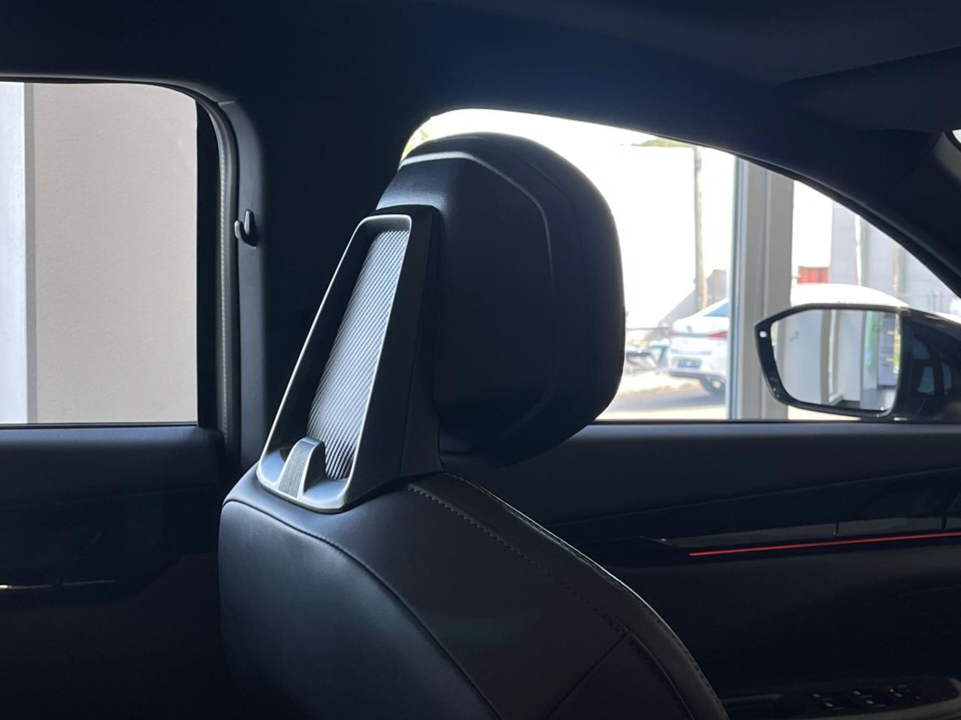 Легковой автотранспорт - CHANGAN UNI-T 1.5 AMT (167 л.с.)