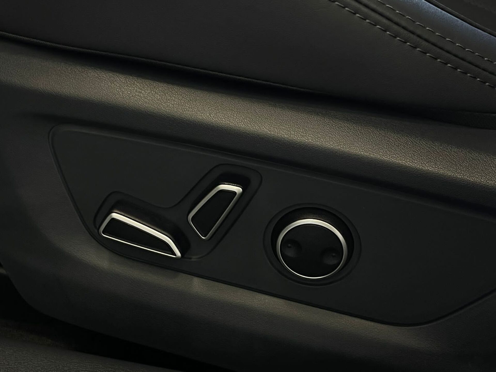 Легковой автотранспорт - CHANGAN UNI-V 1.5 AMT (181 л.с.)