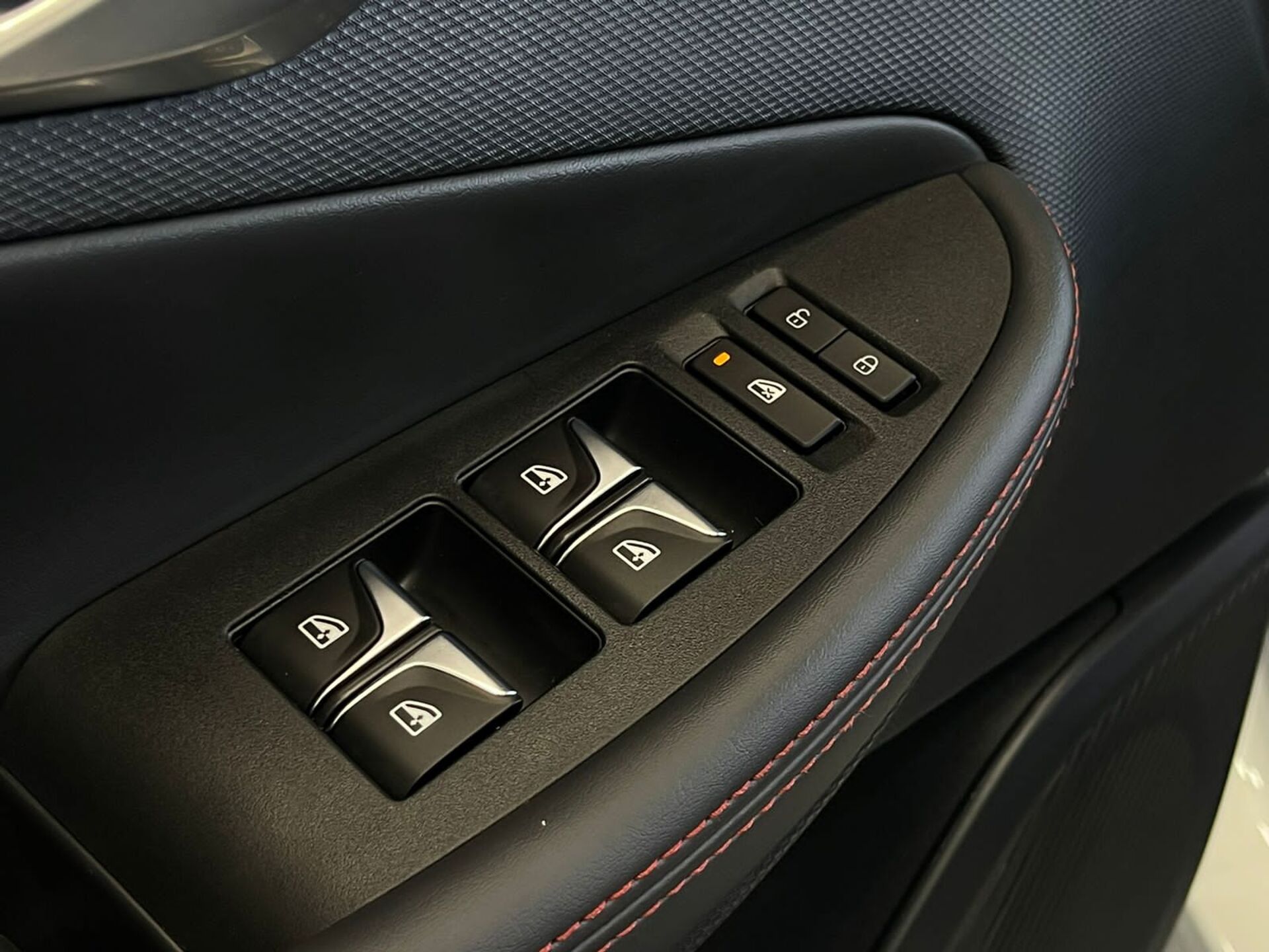 Легковой автотранспорт - CHANGAN UNI-V 1.5 AMT (181 л.с.)