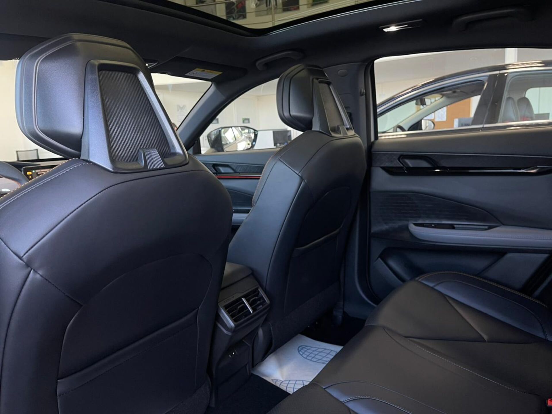 Легковой автотранспорт - CHANGAN UNI-V 1.5 AMT (181 л.с.)