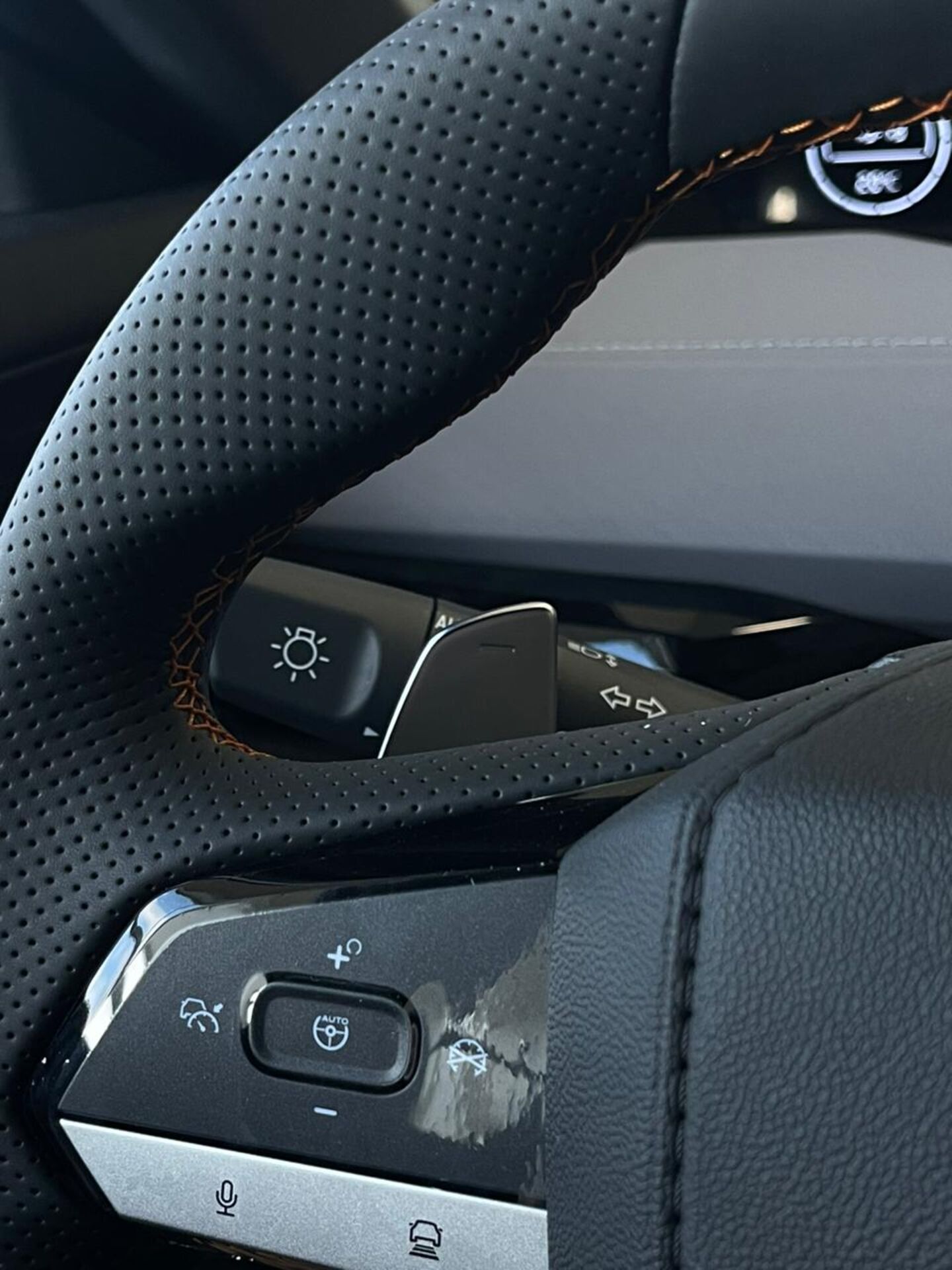 Легковой автотранспорт - CHANGAN UNI-V 1.5 AMT (181 л.с.)