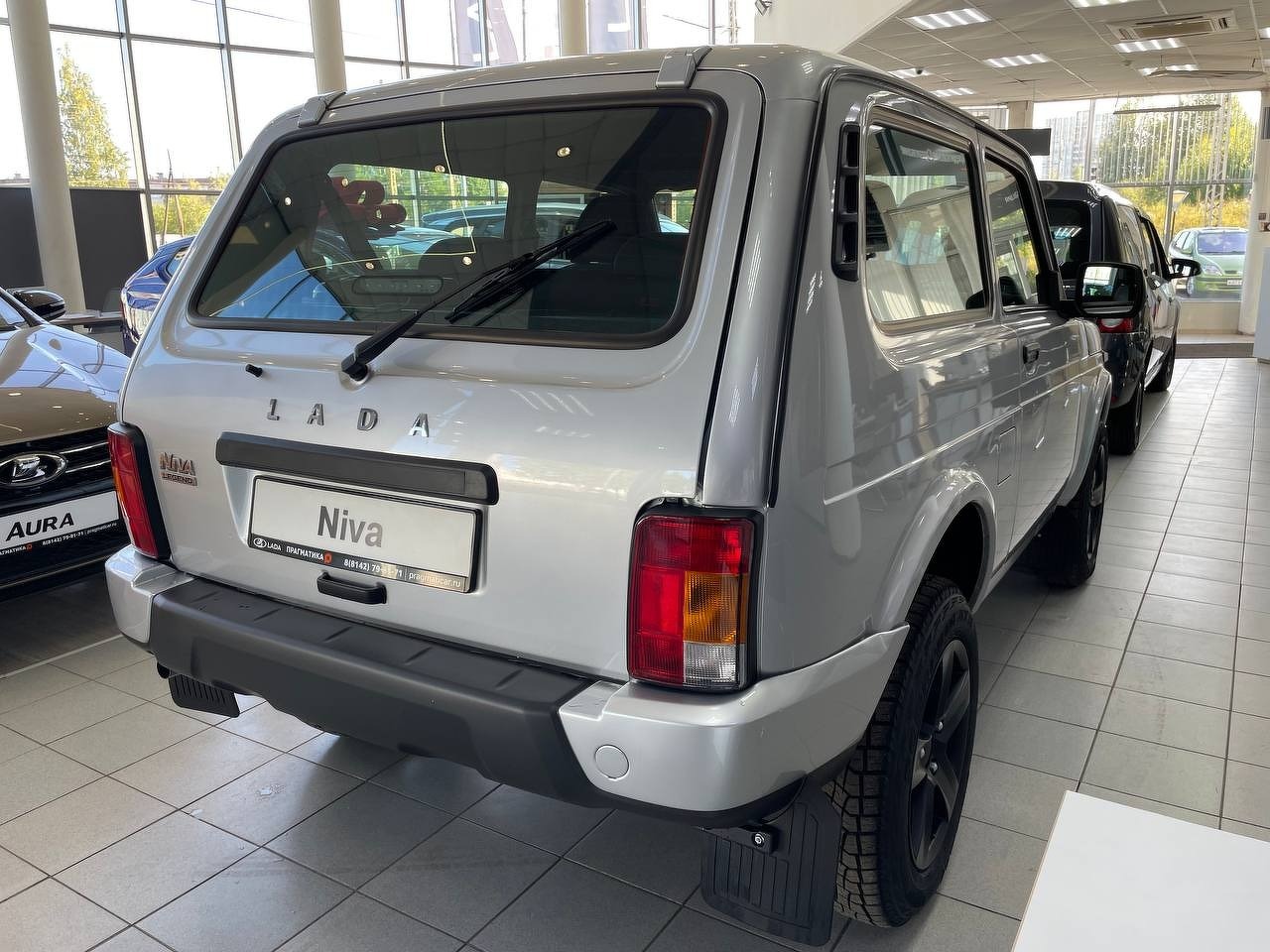 Легковой автотранспорт - LADA Niva Legend 1.7 MT (83 л.с.) 4WD